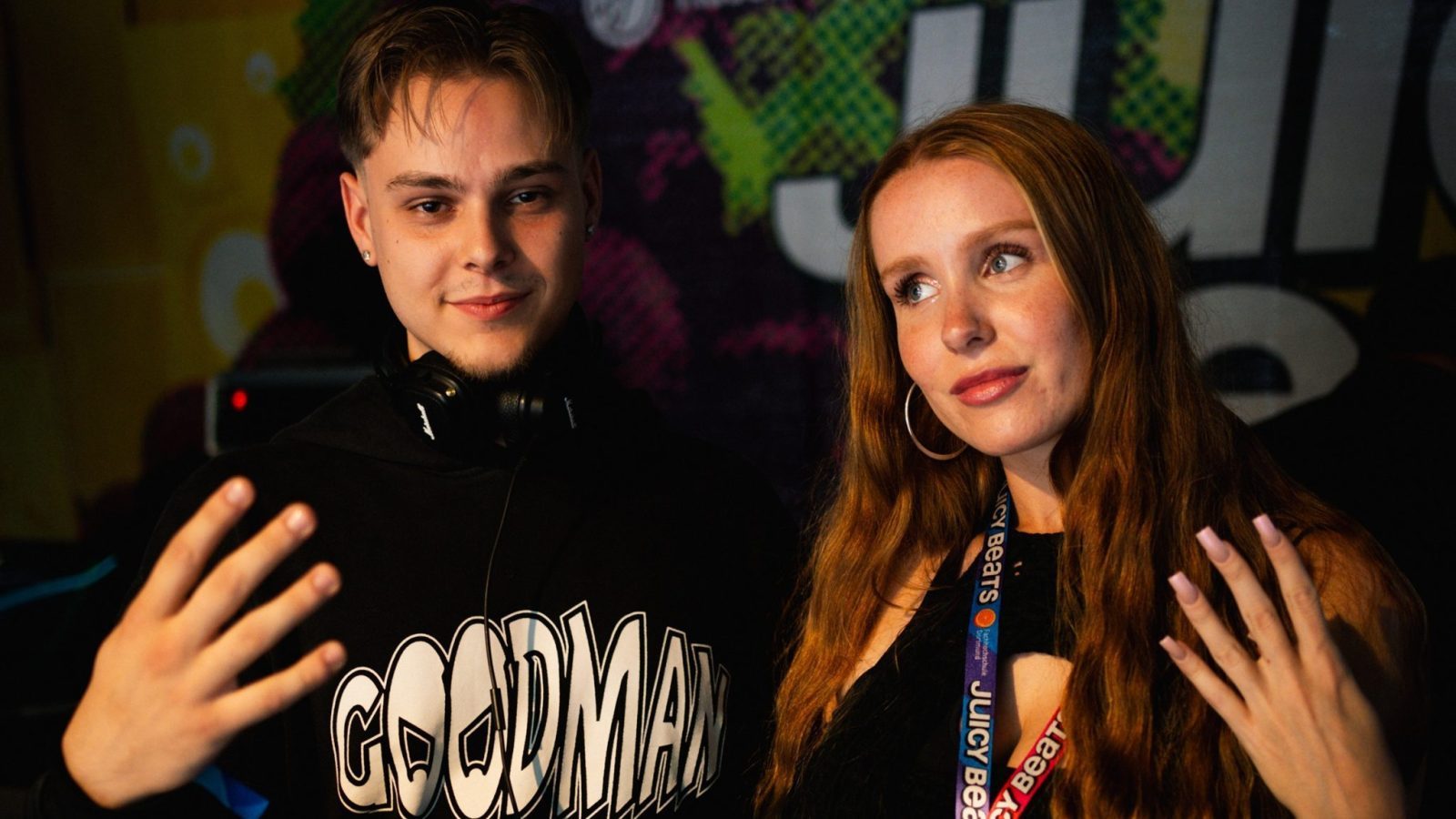 Das Bild zeigt die Künstler Lesola und basicboi