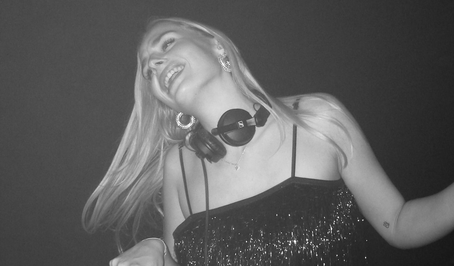 Merle Vorbau King Kong Kicks - KIng Kong Kicks Das Bild zeigt Merle Vorbau